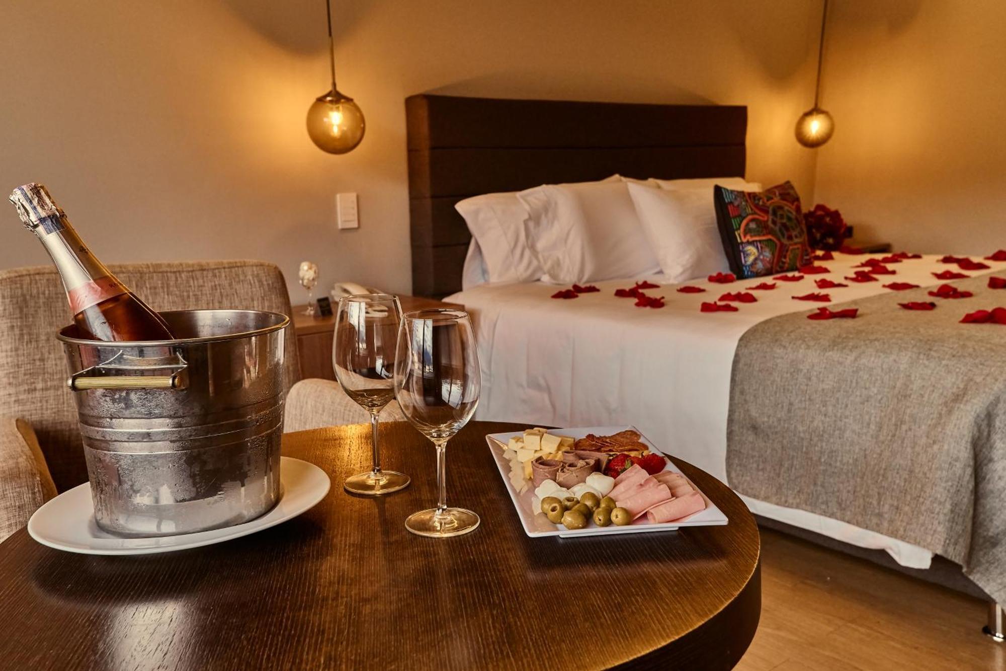 Hotel Parque 97 Suites Богота Экстерьер фото